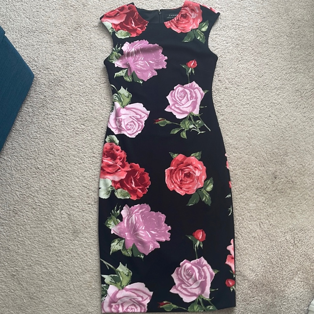 Floral size 2 tahari dress